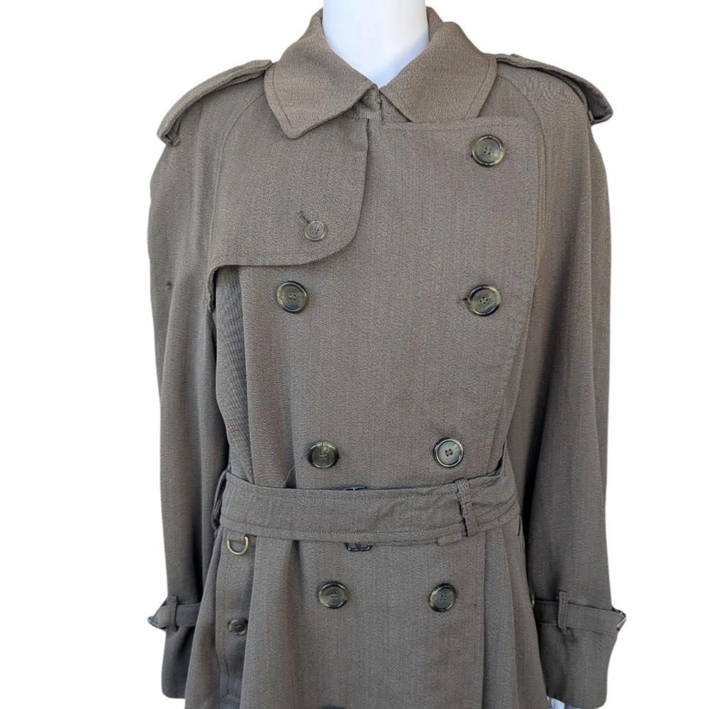 Burberry Women's Double-Breasted Trench Coat in Taupe - Picture 5 of 16